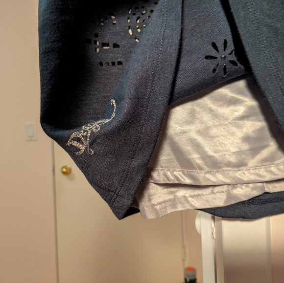 Dress - Picture 3 of 6